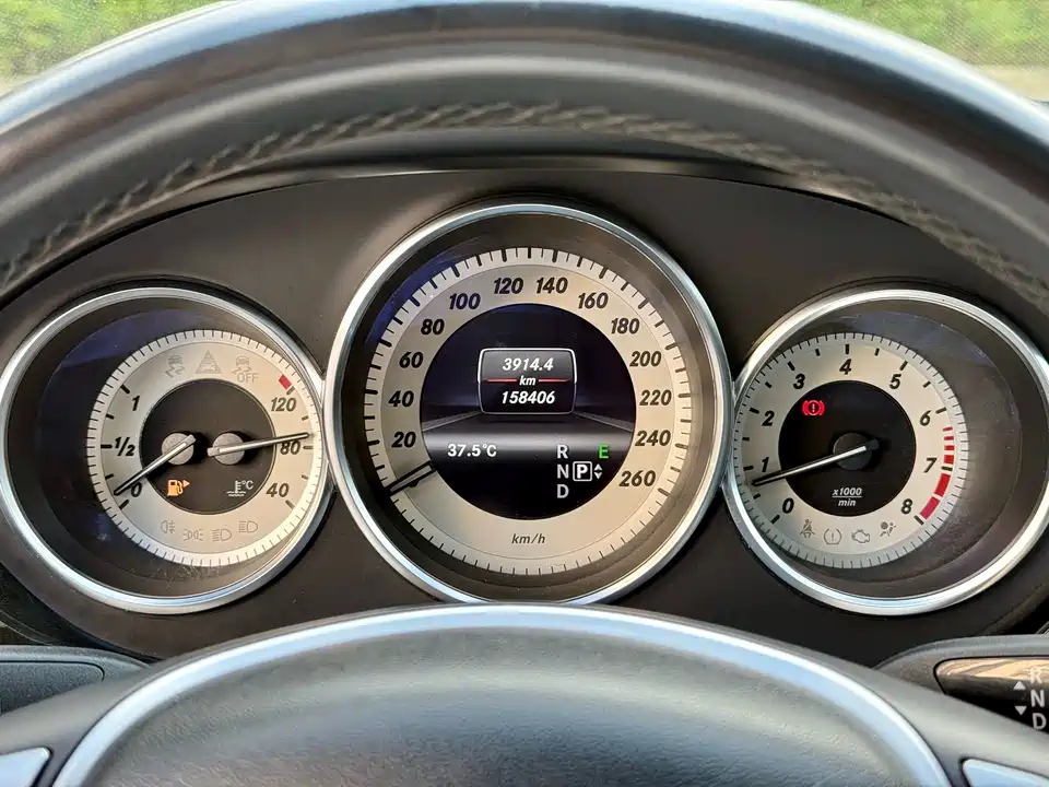 Mercedes-Benz CLS Mercedes-Benz CLS