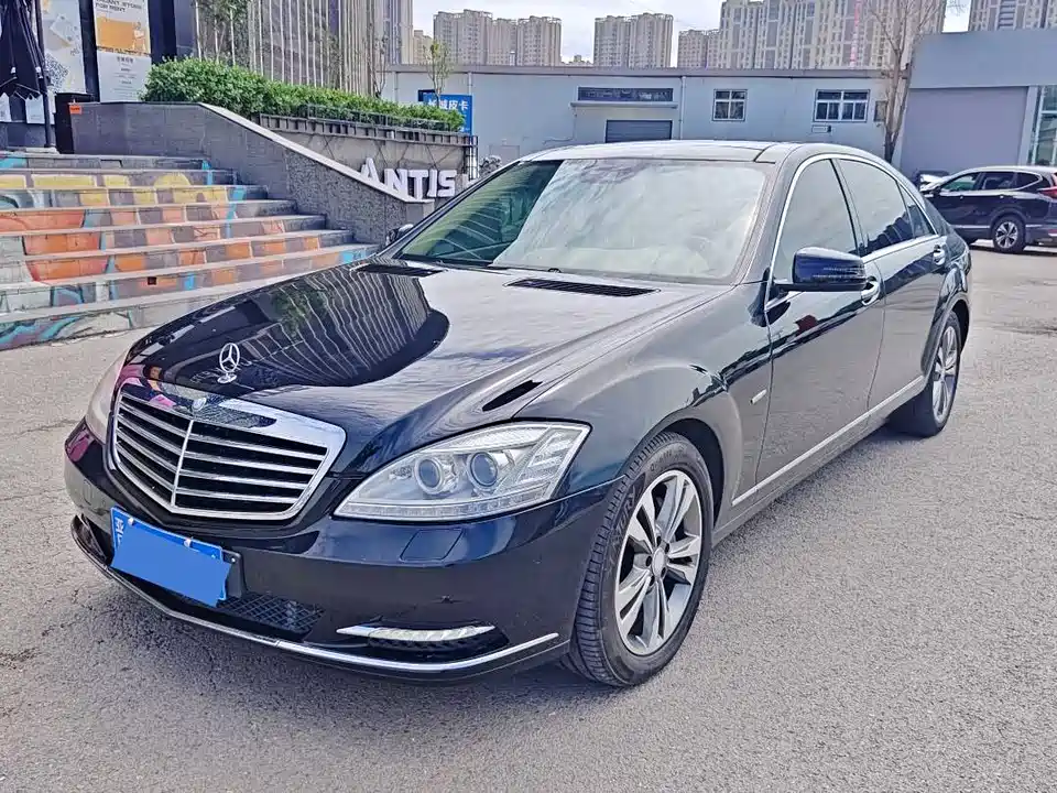 Mercedes-Benz S-class Mercedes-Benz S-class