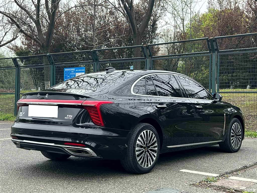 Hongqi H5, 2025 12