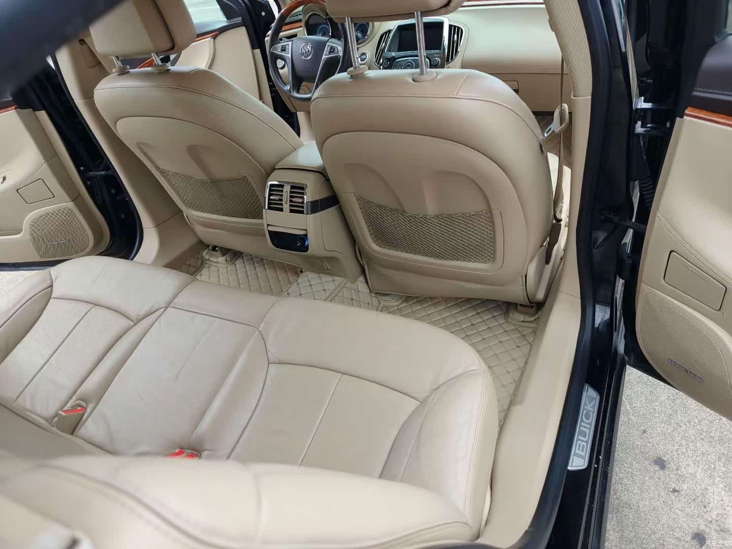 Buick LaCrosse, 2011 9