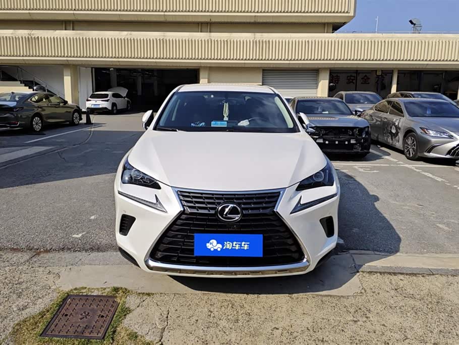 Lexus NX