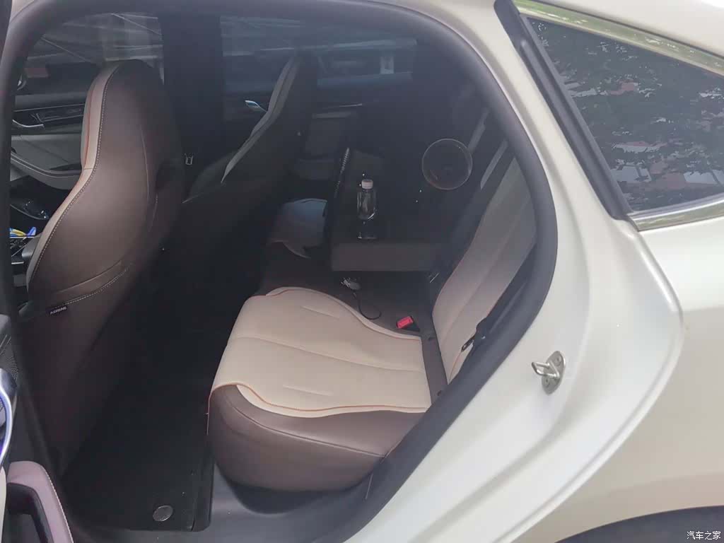 BYD Qin, 2023 14