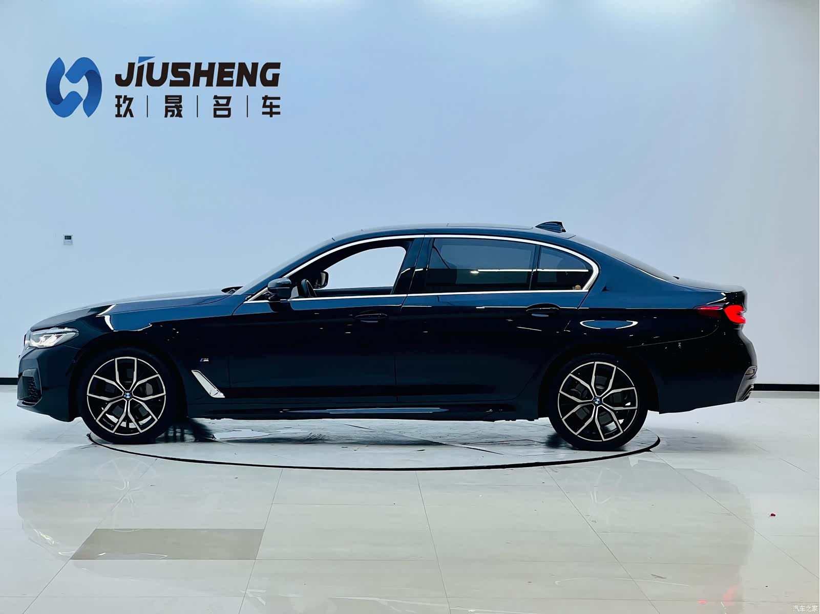 BMW 5 Series, 2023 все фото