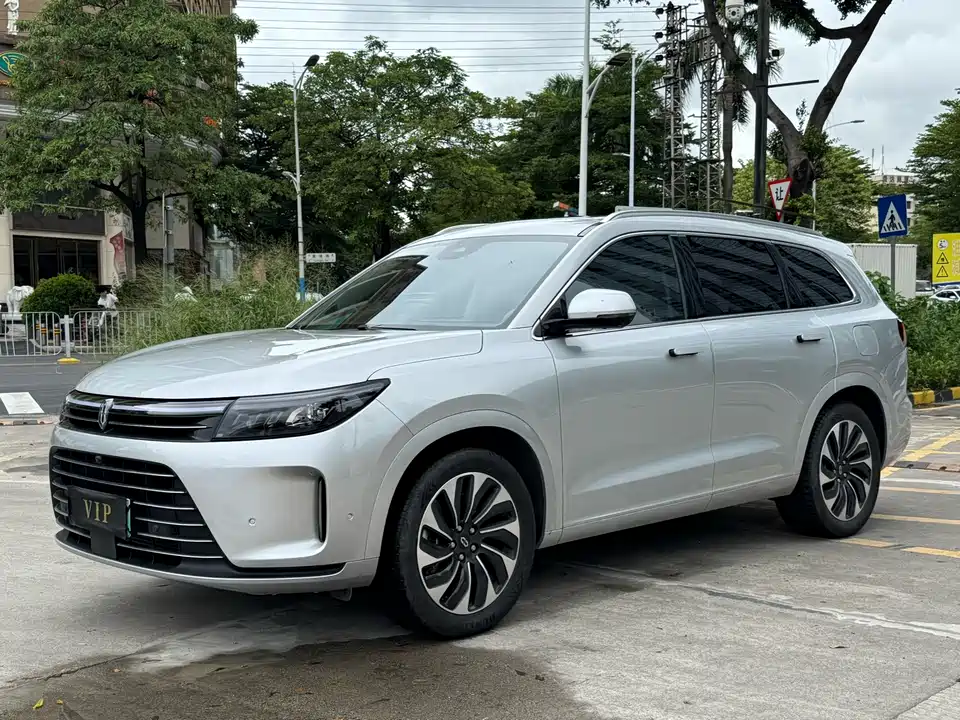 AITO Ask the world M7