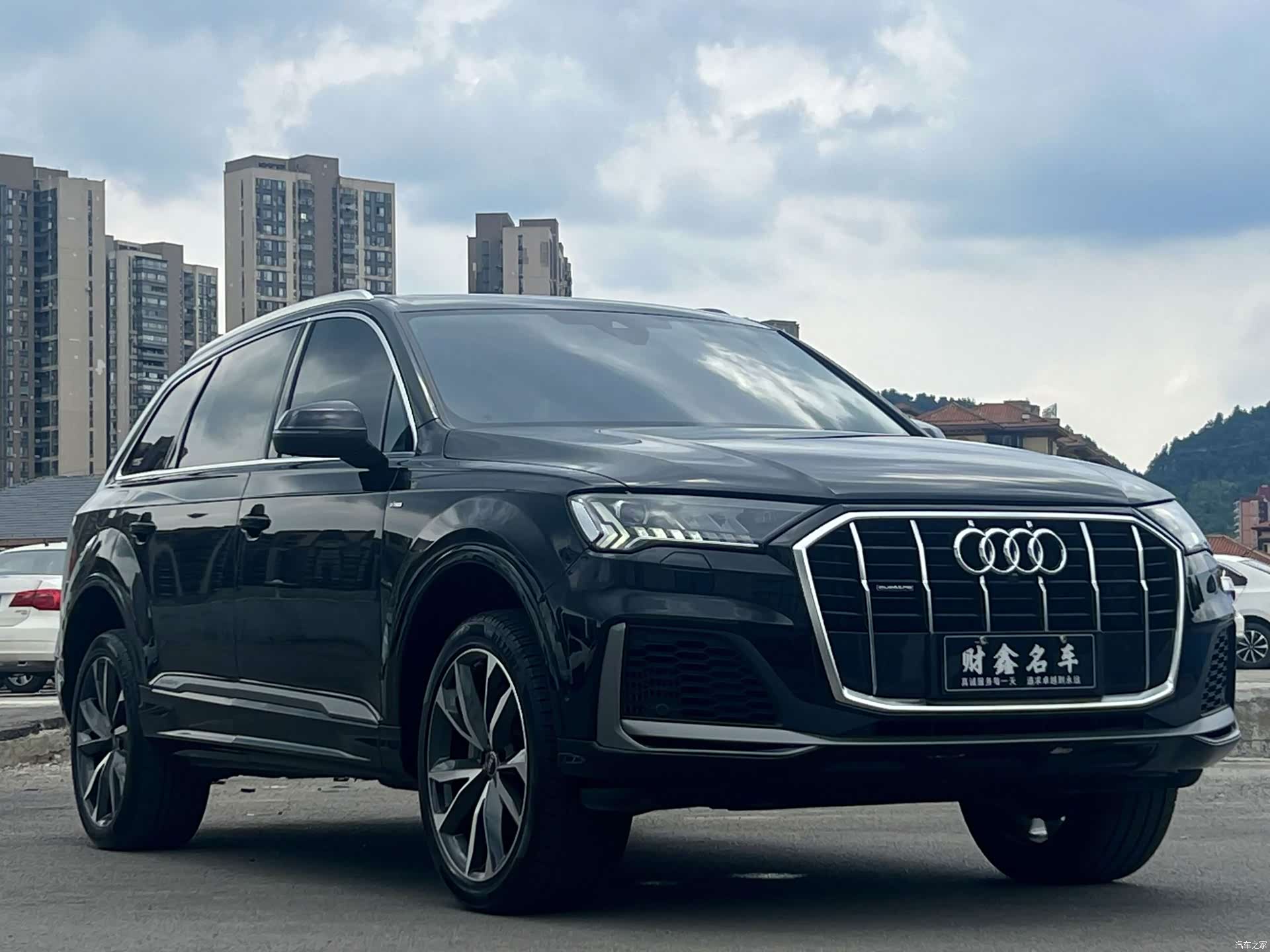 Audi Q7, 2023 3