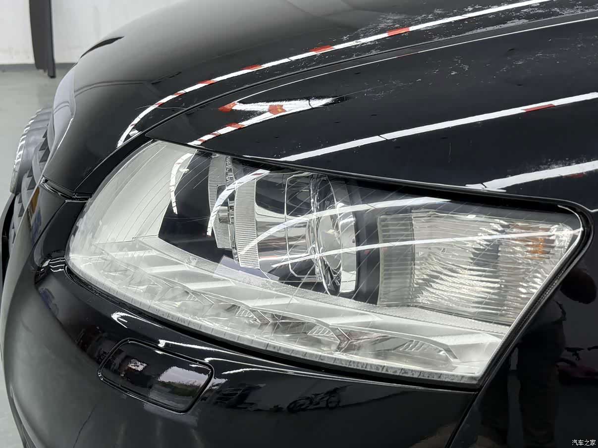 Audi A6L, 2010 13