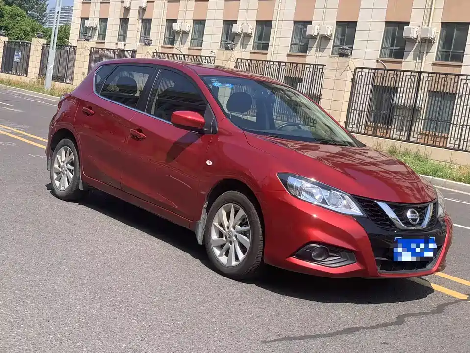 Nissan TIIDA