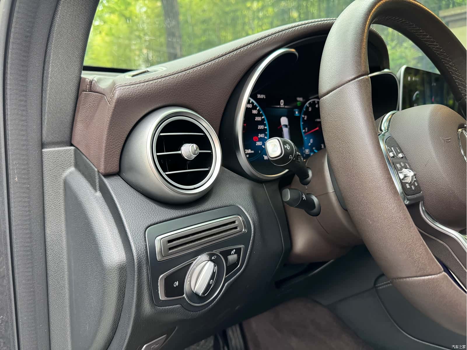 Mercedes-Benz GLC, 2019 9