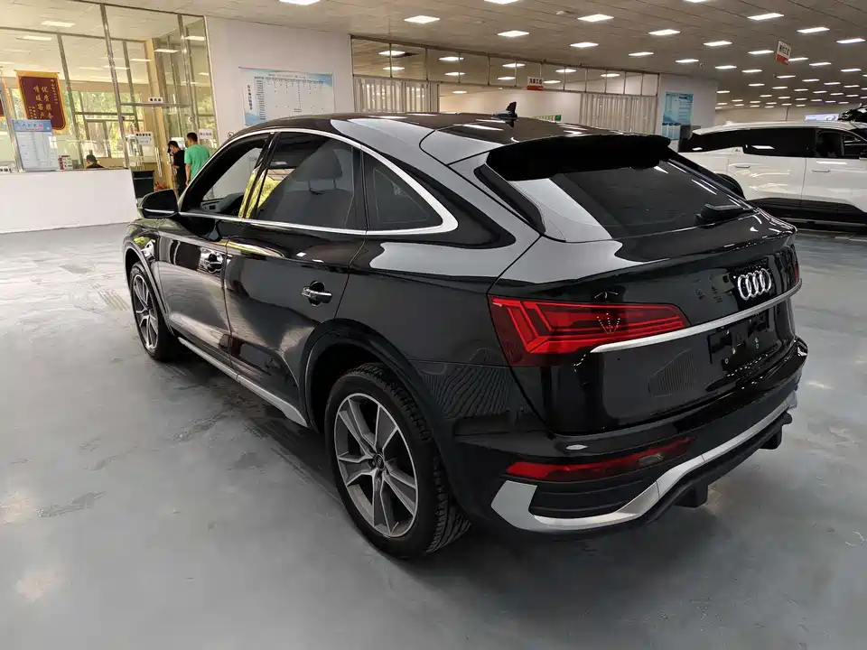 Audi Q5L Sportback
