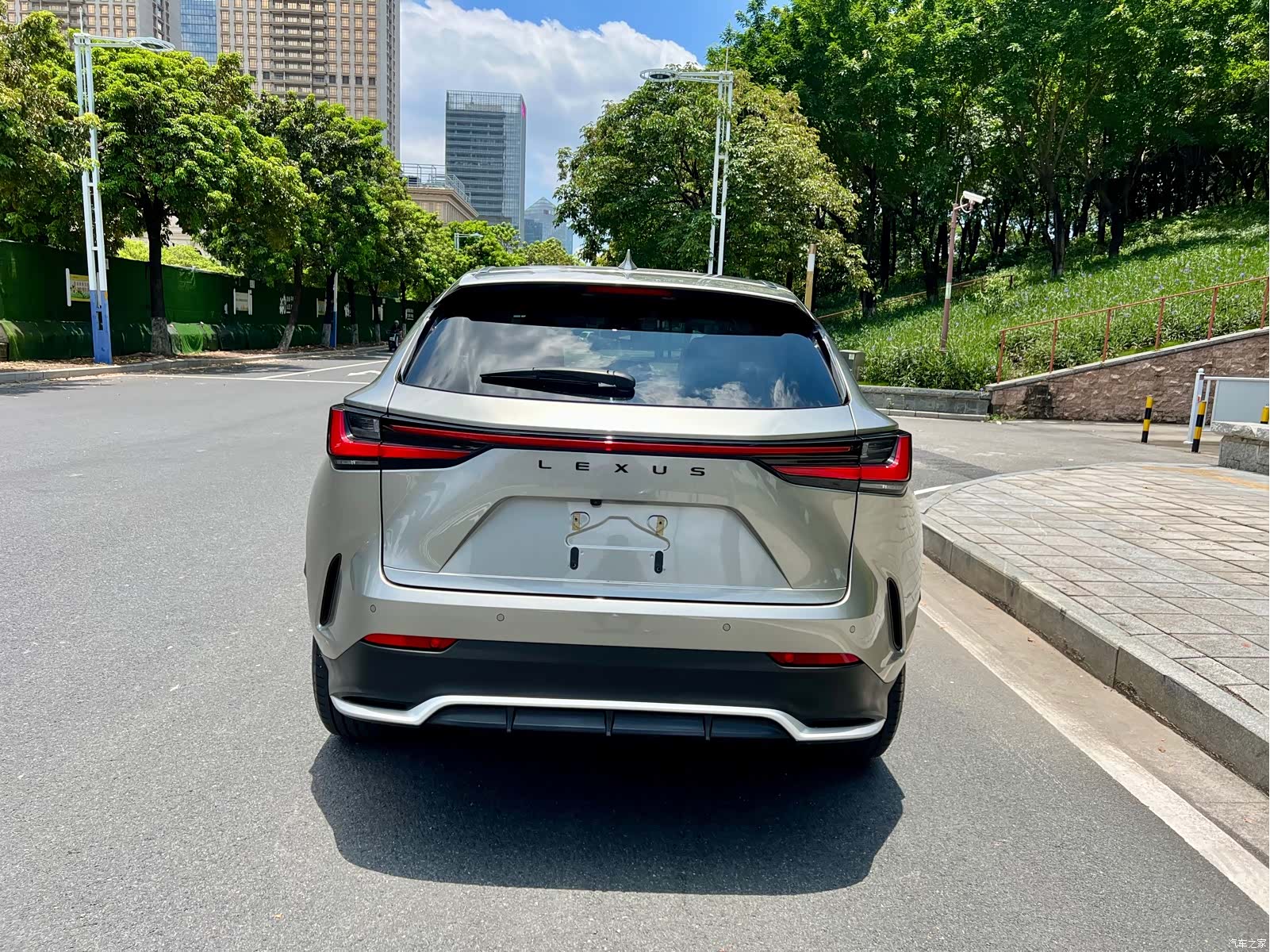 Lexus NX, 2022 31