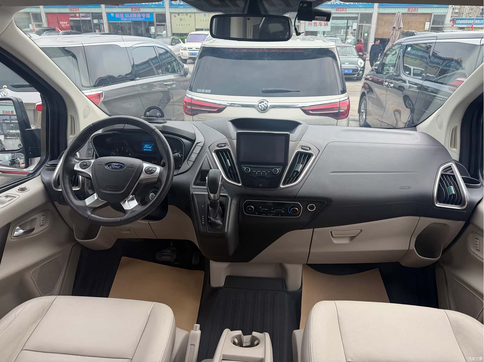 Ford Tourneo, 2018 6