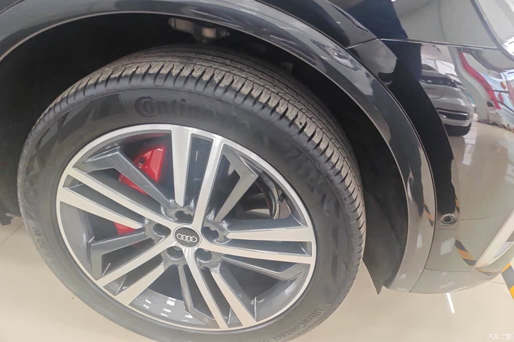 Audi Q5L, 2022 6