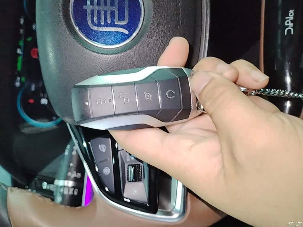 BYD Tang, 2022 9