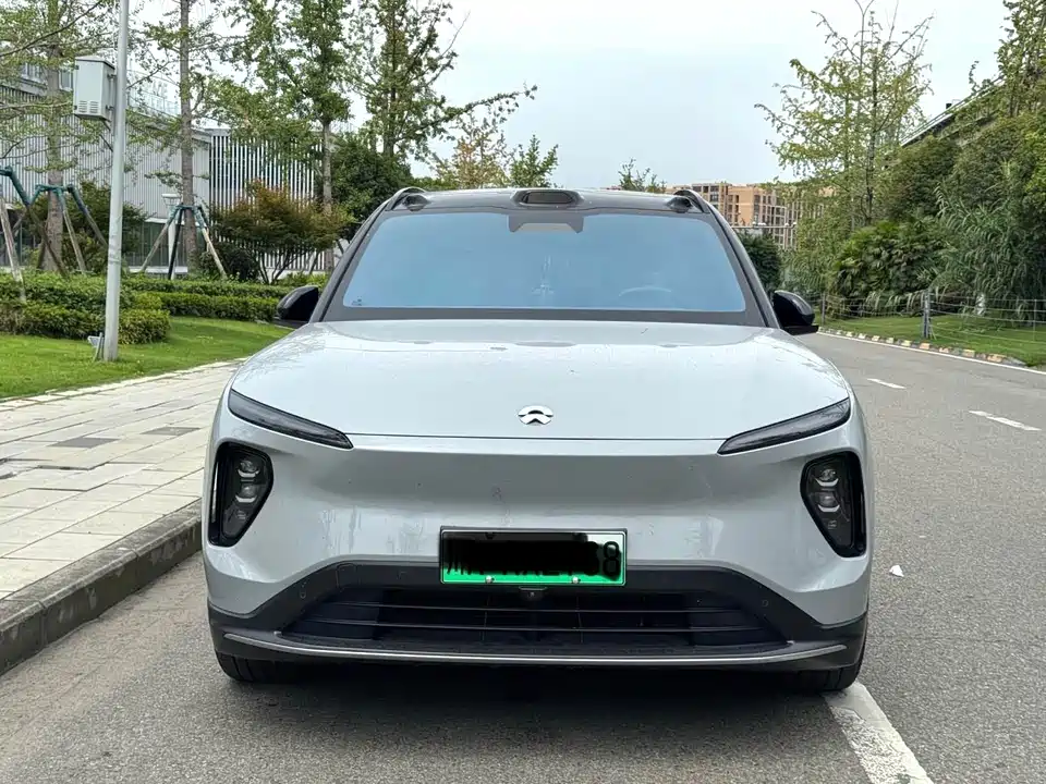 NIO ES6