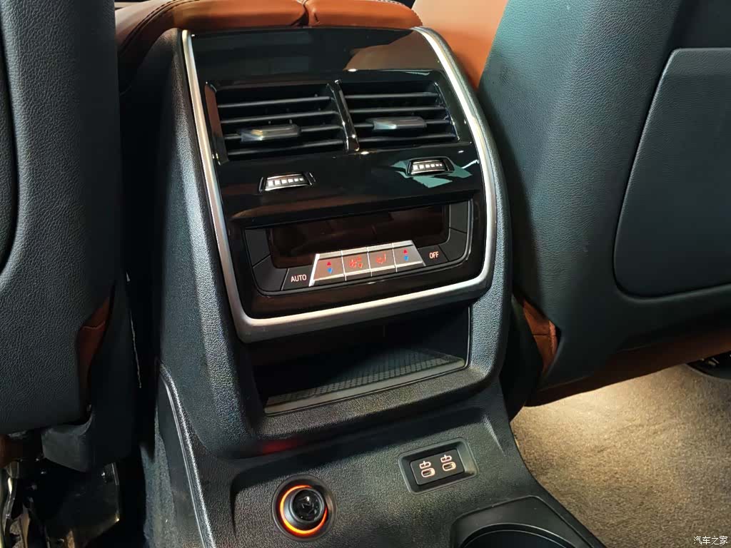 BMW X7, 2023 21