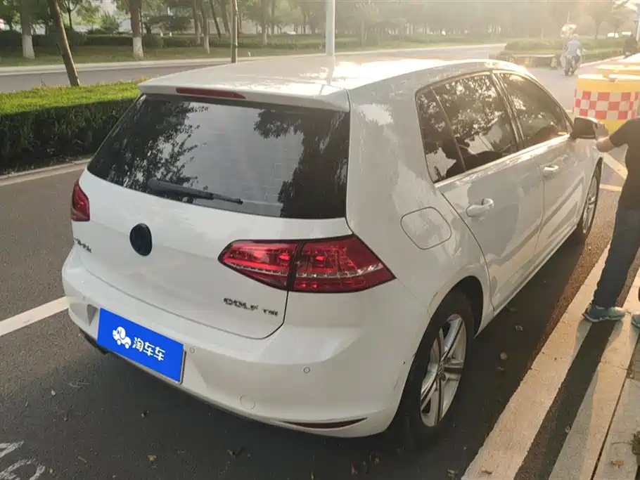 Volkswagen golf