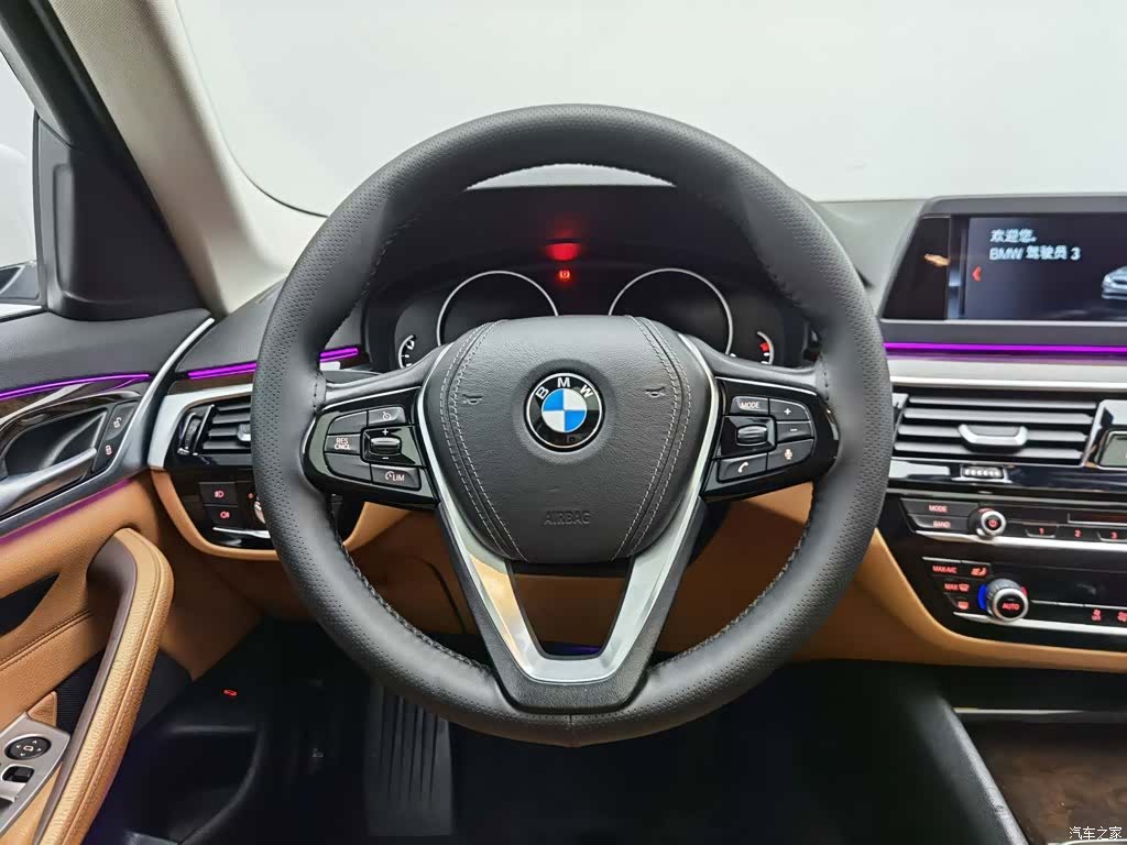 BMW 5 Series, 2018 11