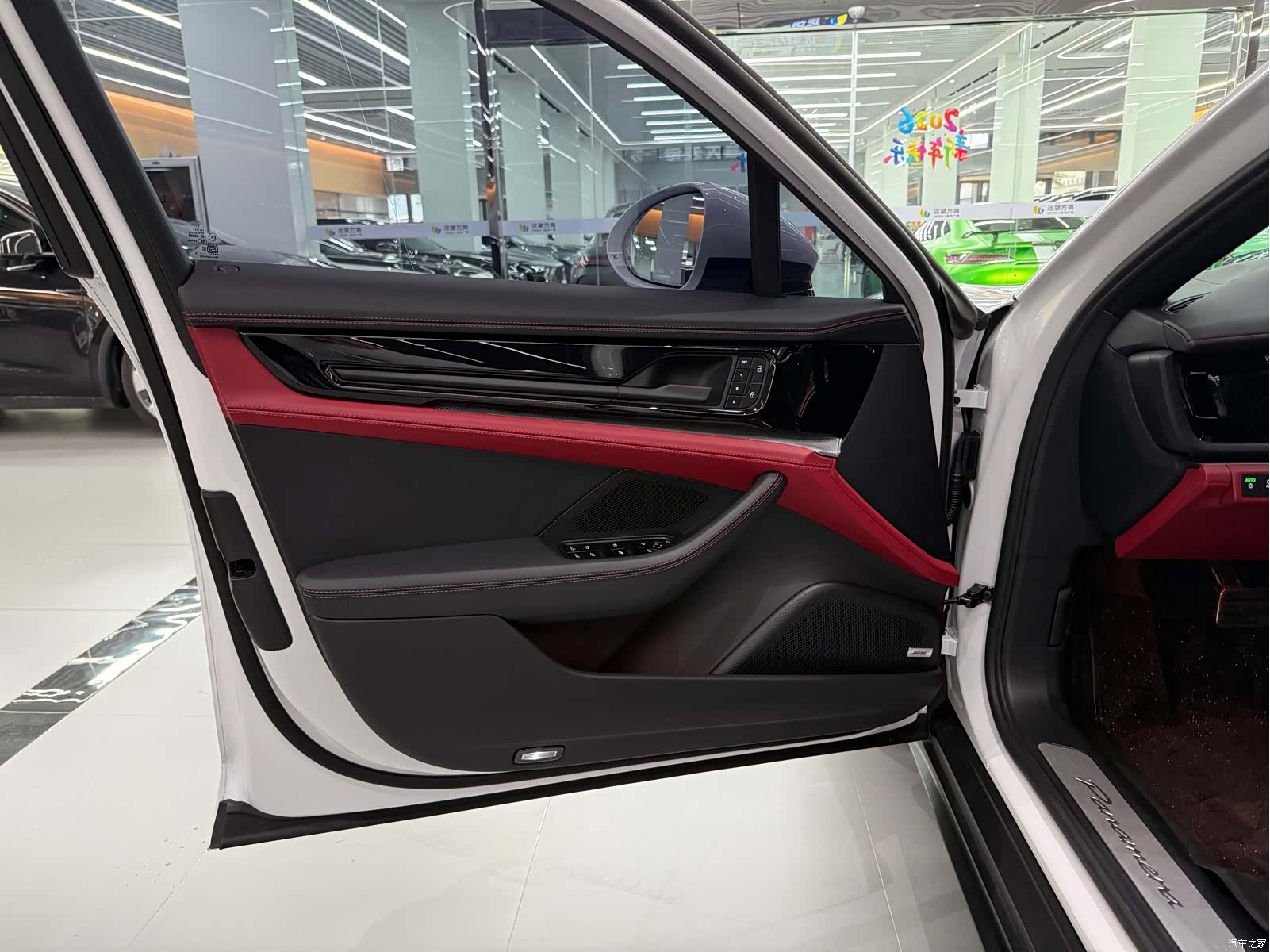 Porsche Panamera, 2025 10