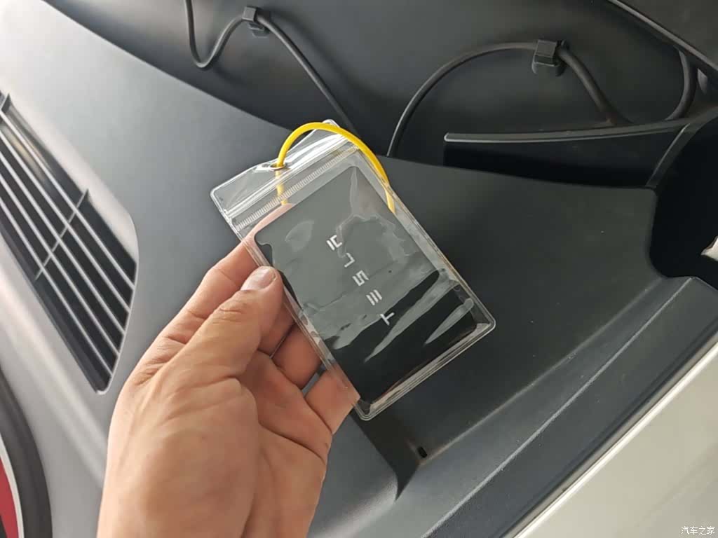 Tesla Model Y, 2021 9