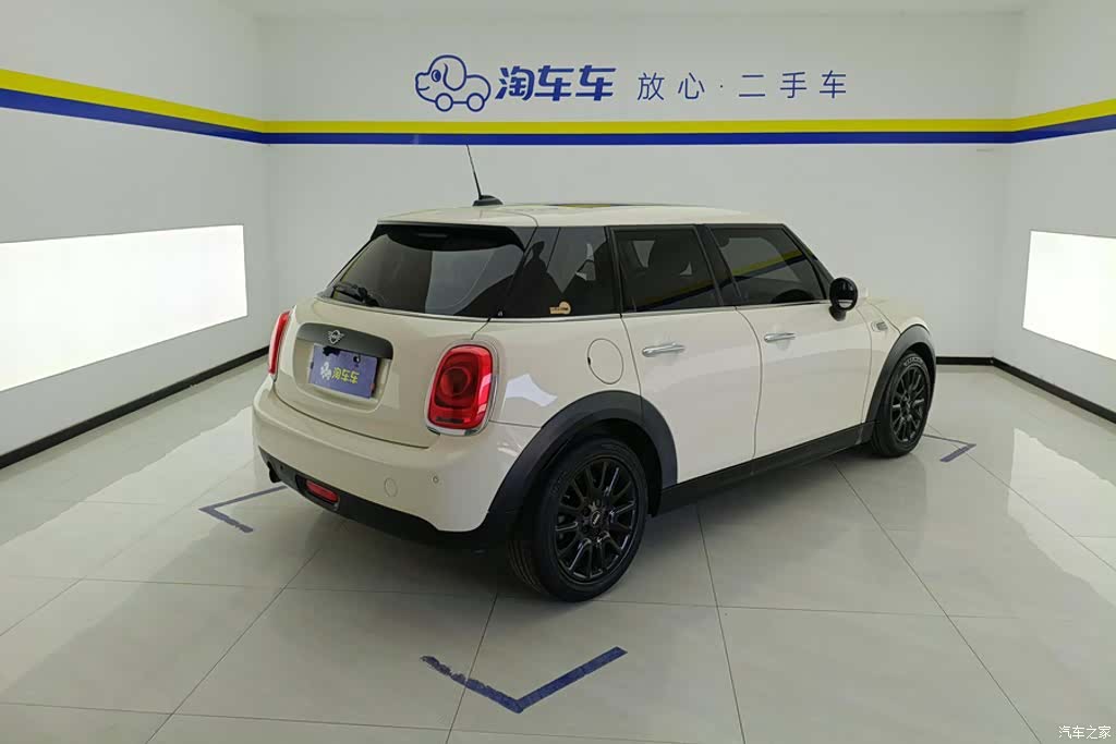 Mini ONE, 2019 3