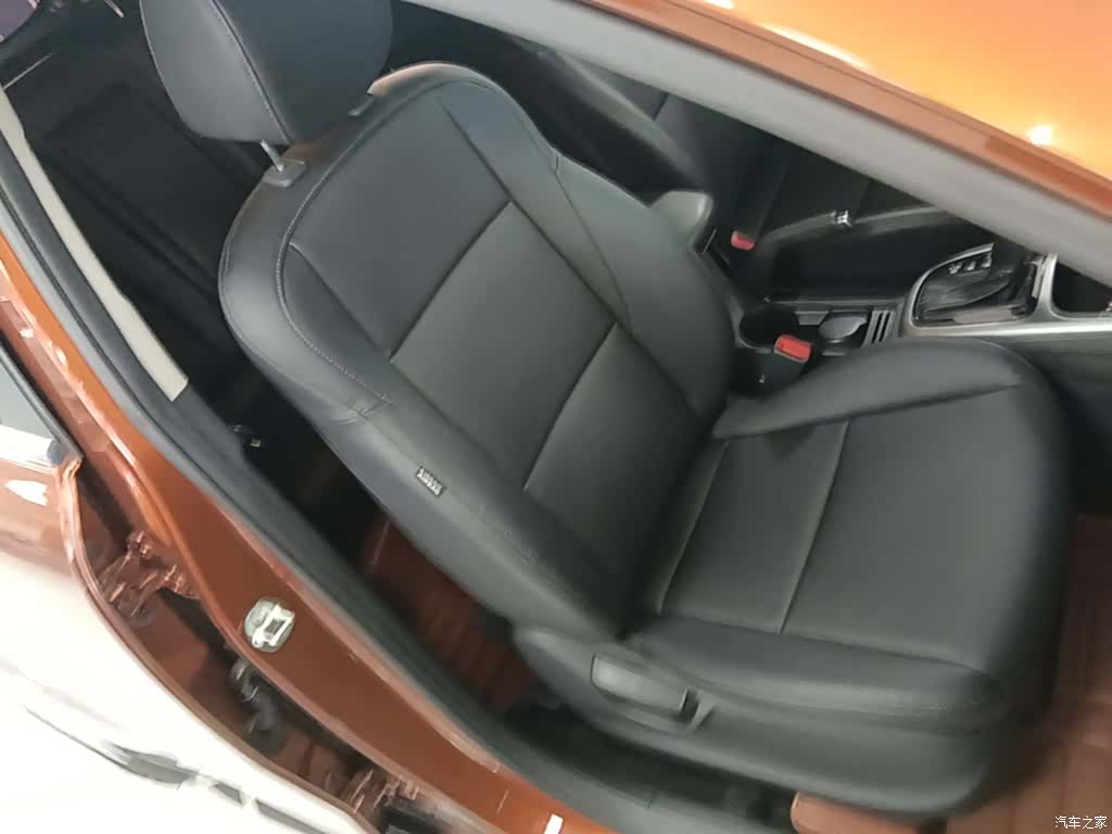 Kia KX3, 2016 25