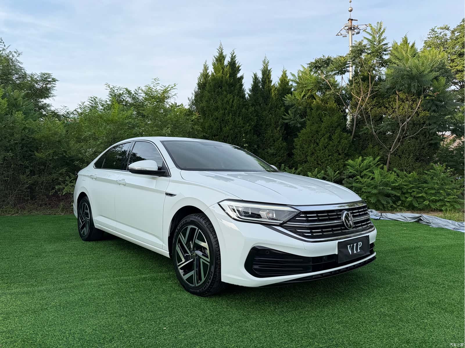 Volkswagen Sagitar, 2022 3