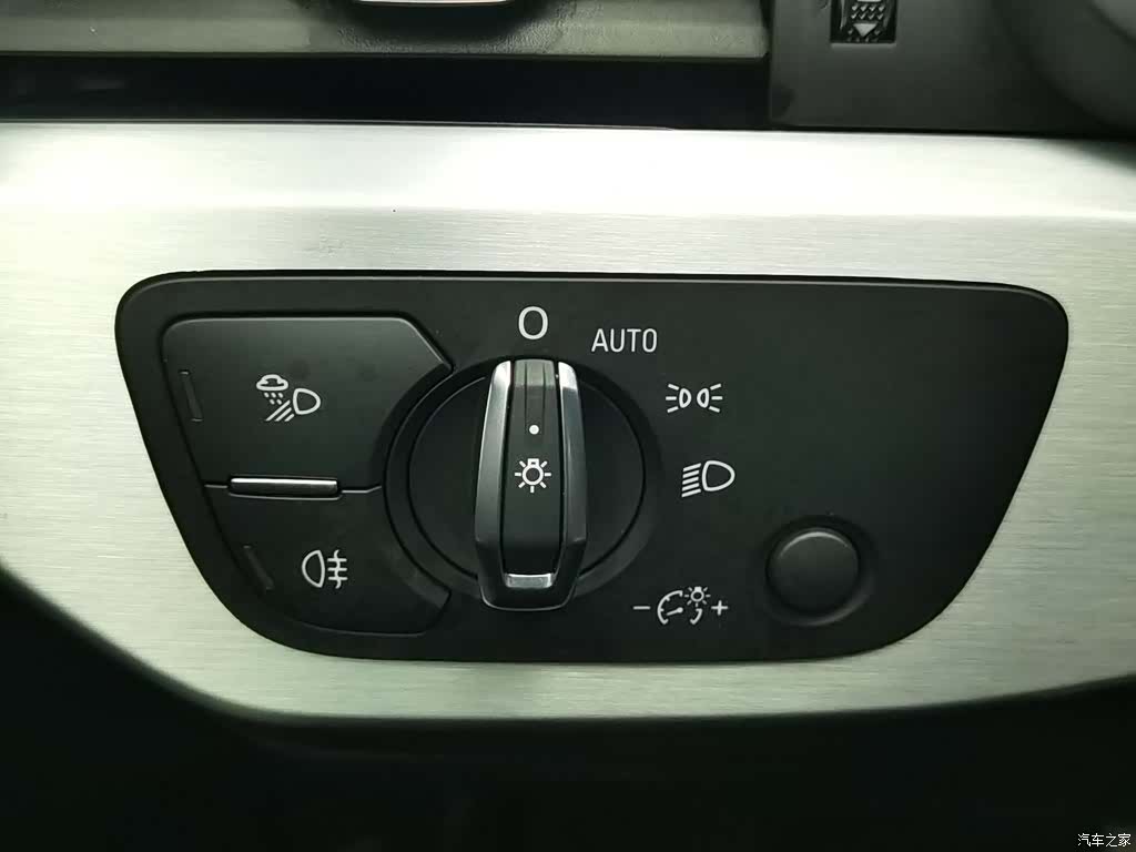 Audi A4L, 2022 21