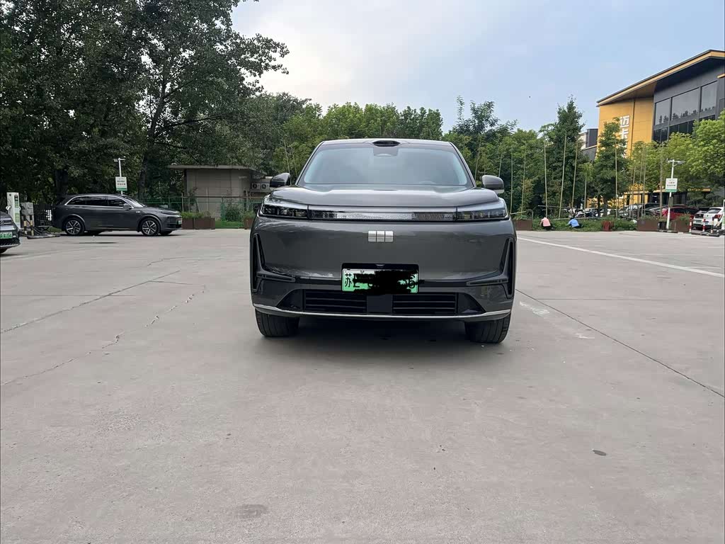 Geely Galaxy M9