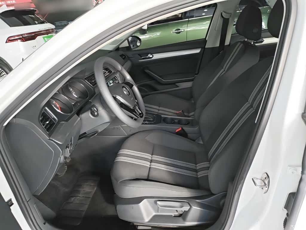 Volkswagen Lamando, 2017 15
