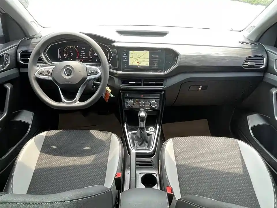 Volkswagen Exploring the shadow