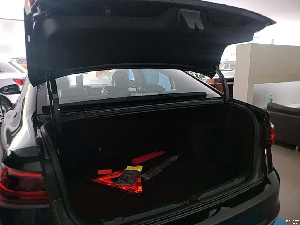 Volkswagen Bora, 2026 19