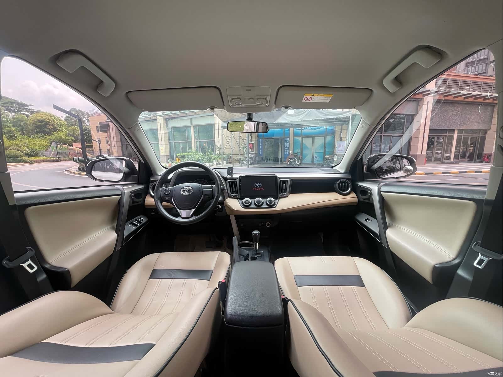 Toyota RAV4, 2017 14