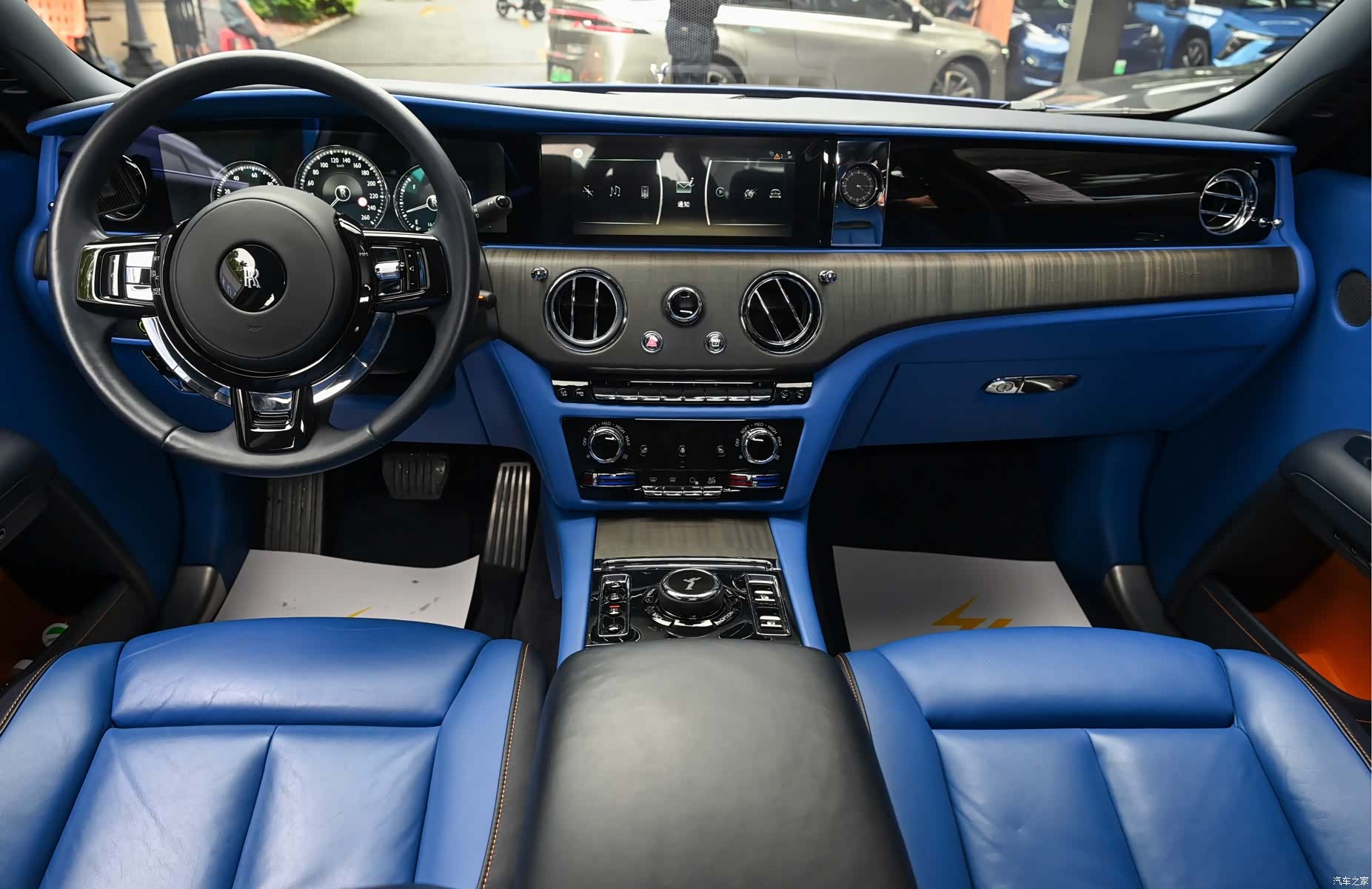 Rolls-Royce Ghost, 2022 21