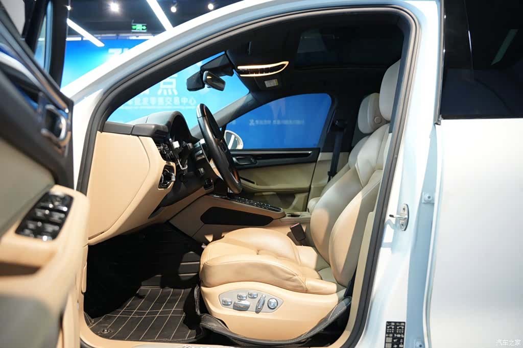 Porsche Macan, 2020 4