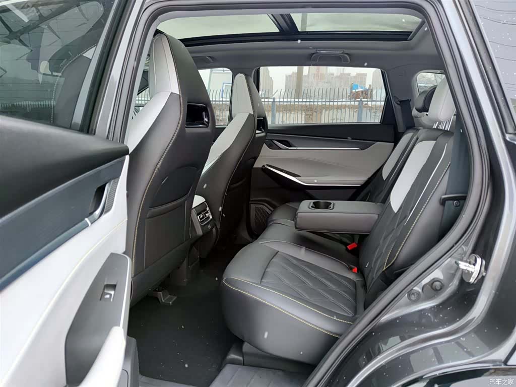 Changan CS75, 2023 10