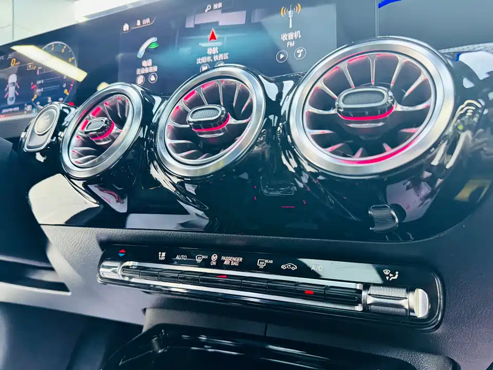 Mercedes-Benz CLA AMG