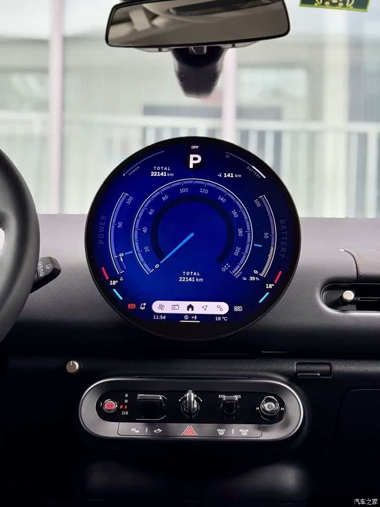 Mini Cooper, 2024 все фото