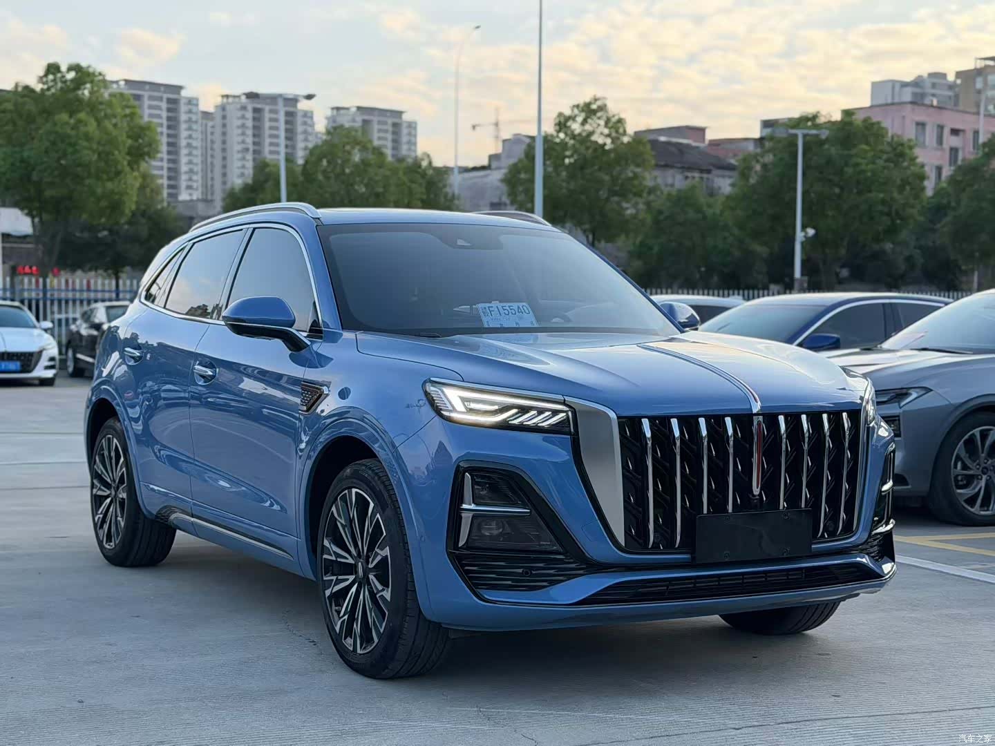 Hongqi HS5, 2023 2