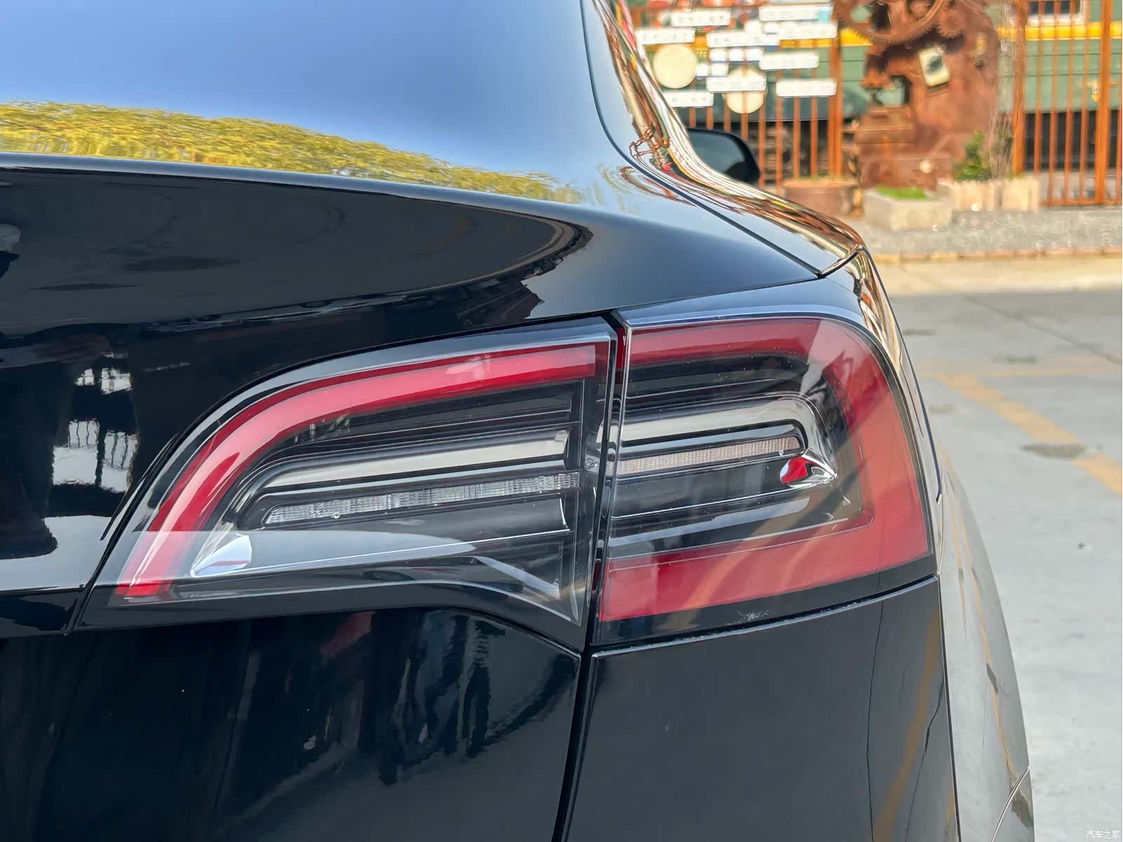 Tesla Model 3, 2021 13