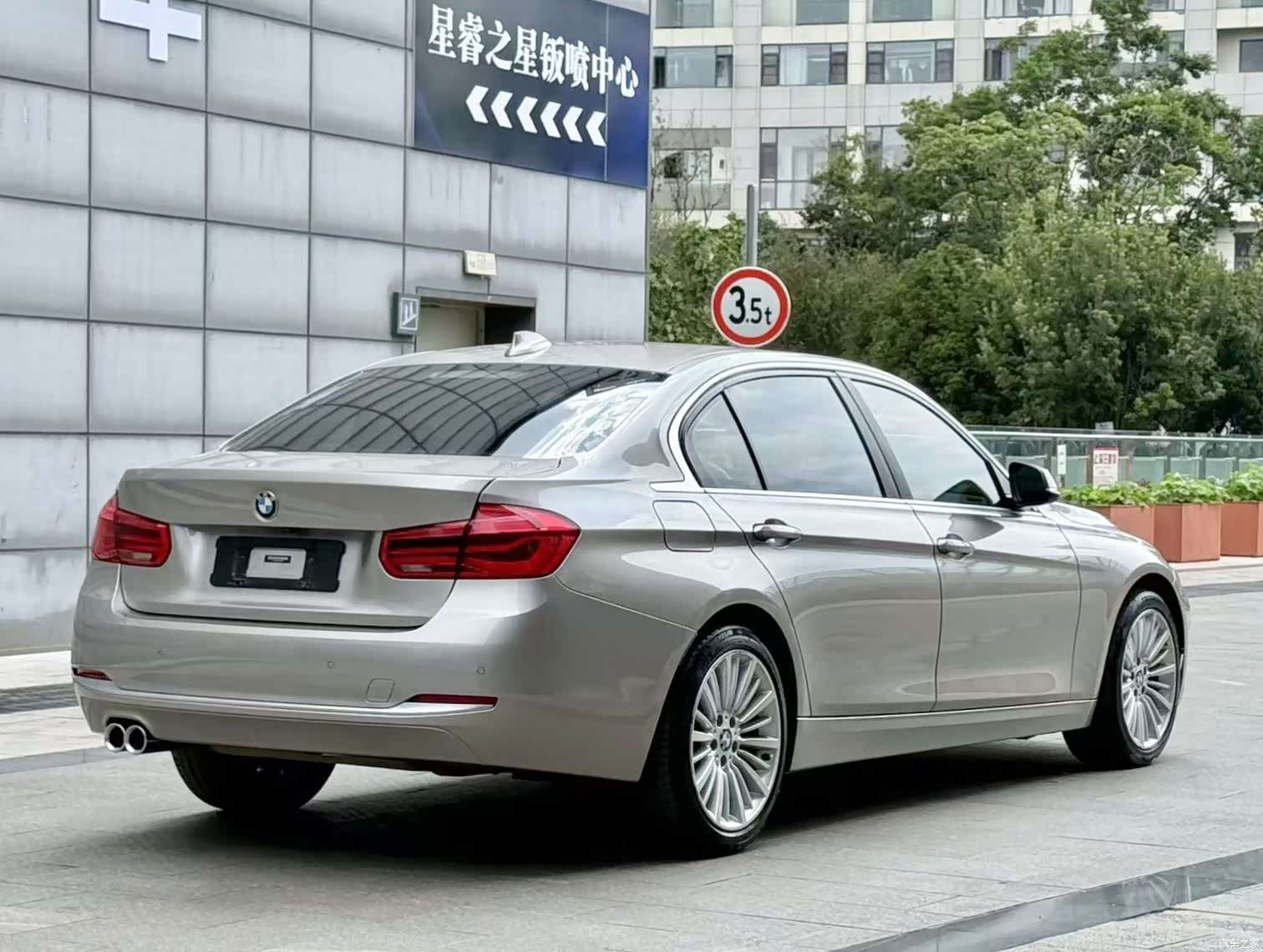 BMW 3 Series, 2018 9