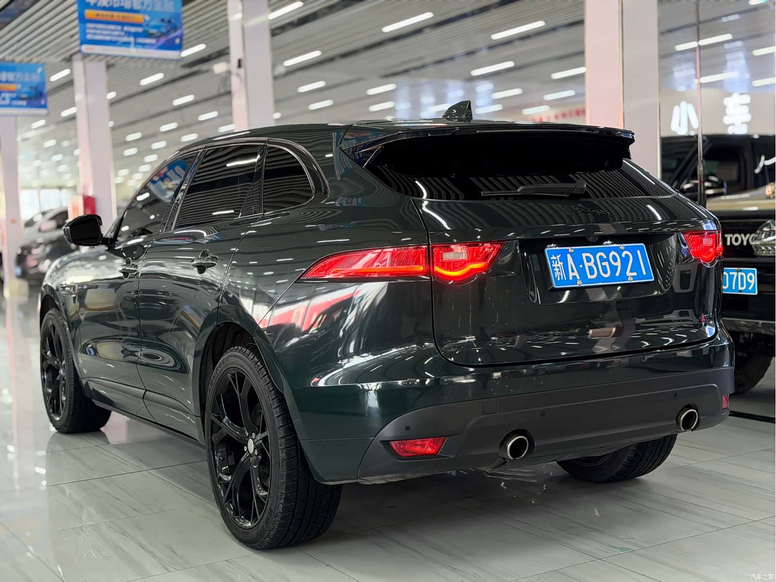 Jaguar F-PACE, 2017 7