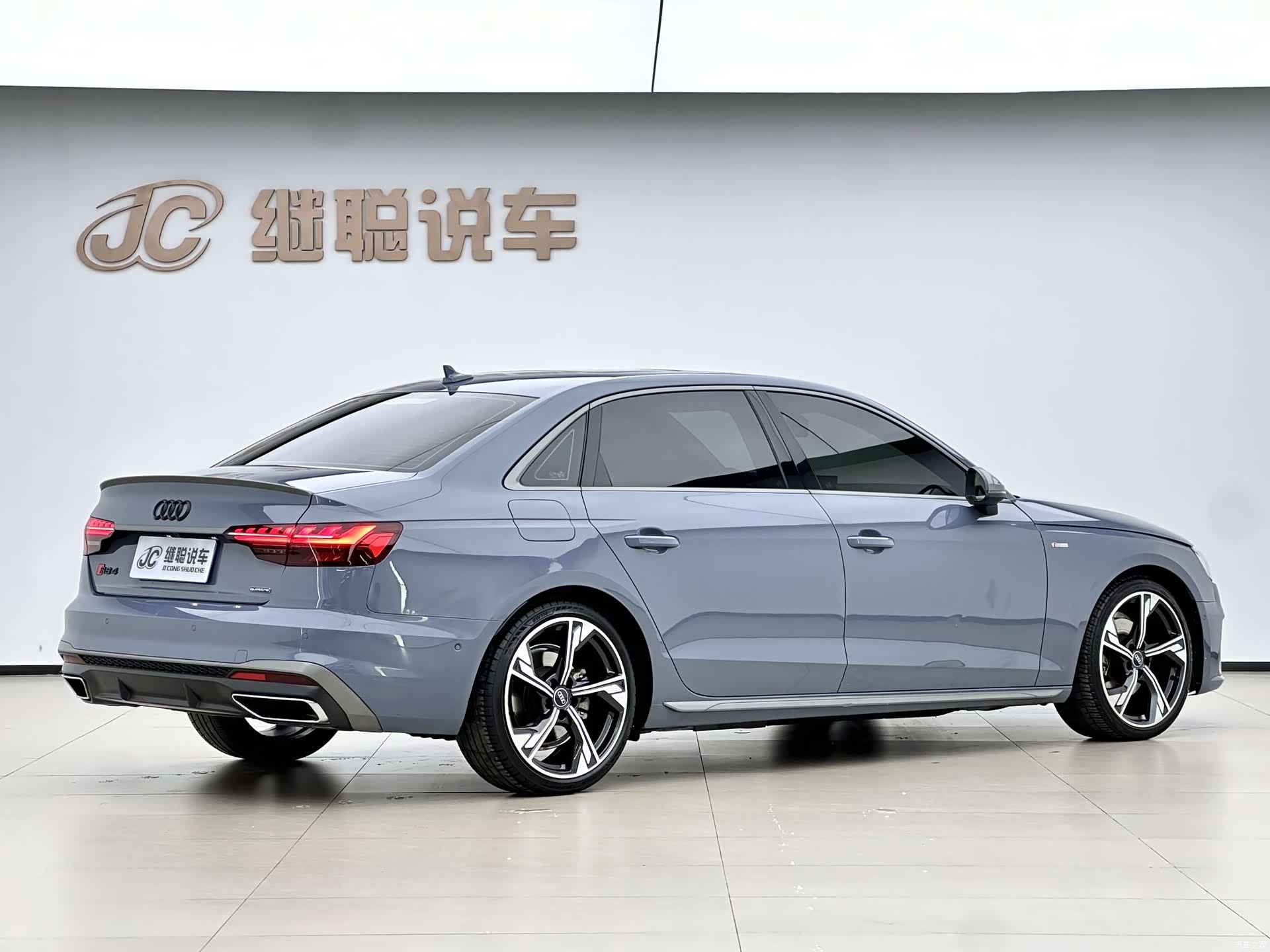 Audi A4L, 2022 4