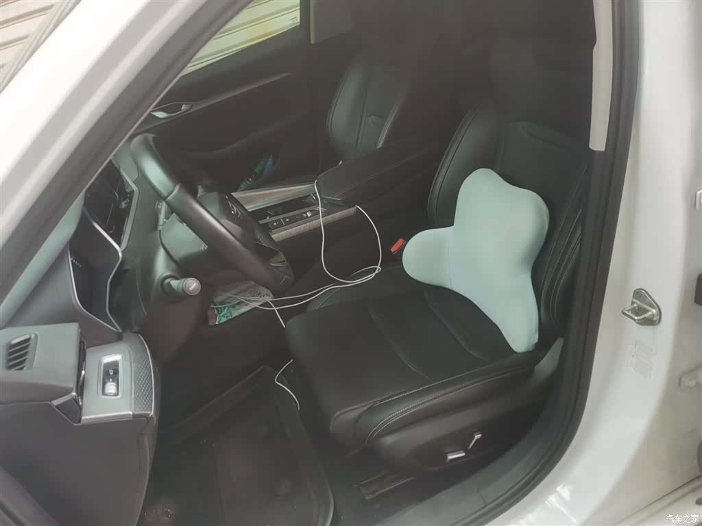 Geely Preface, 2022 16