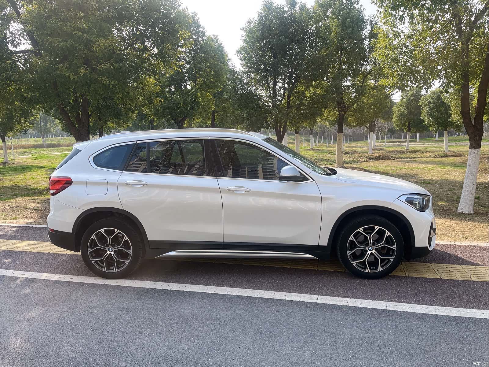 BMW X1, 2022 все фото