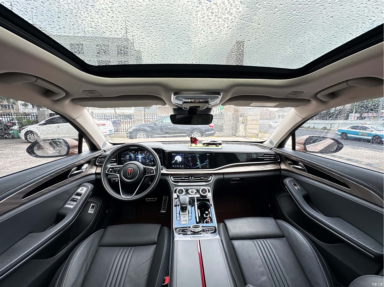 Hongqi H9, 2022 14