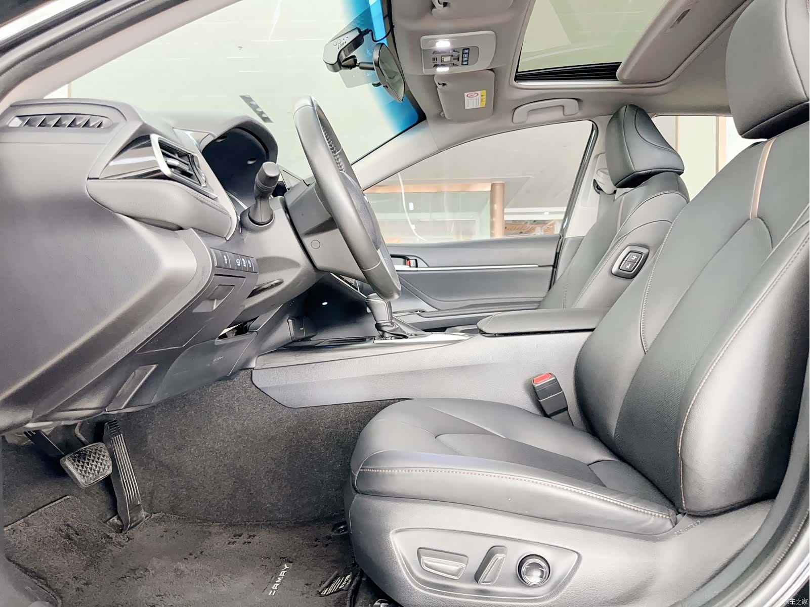 Toyota Camry, 2022 9