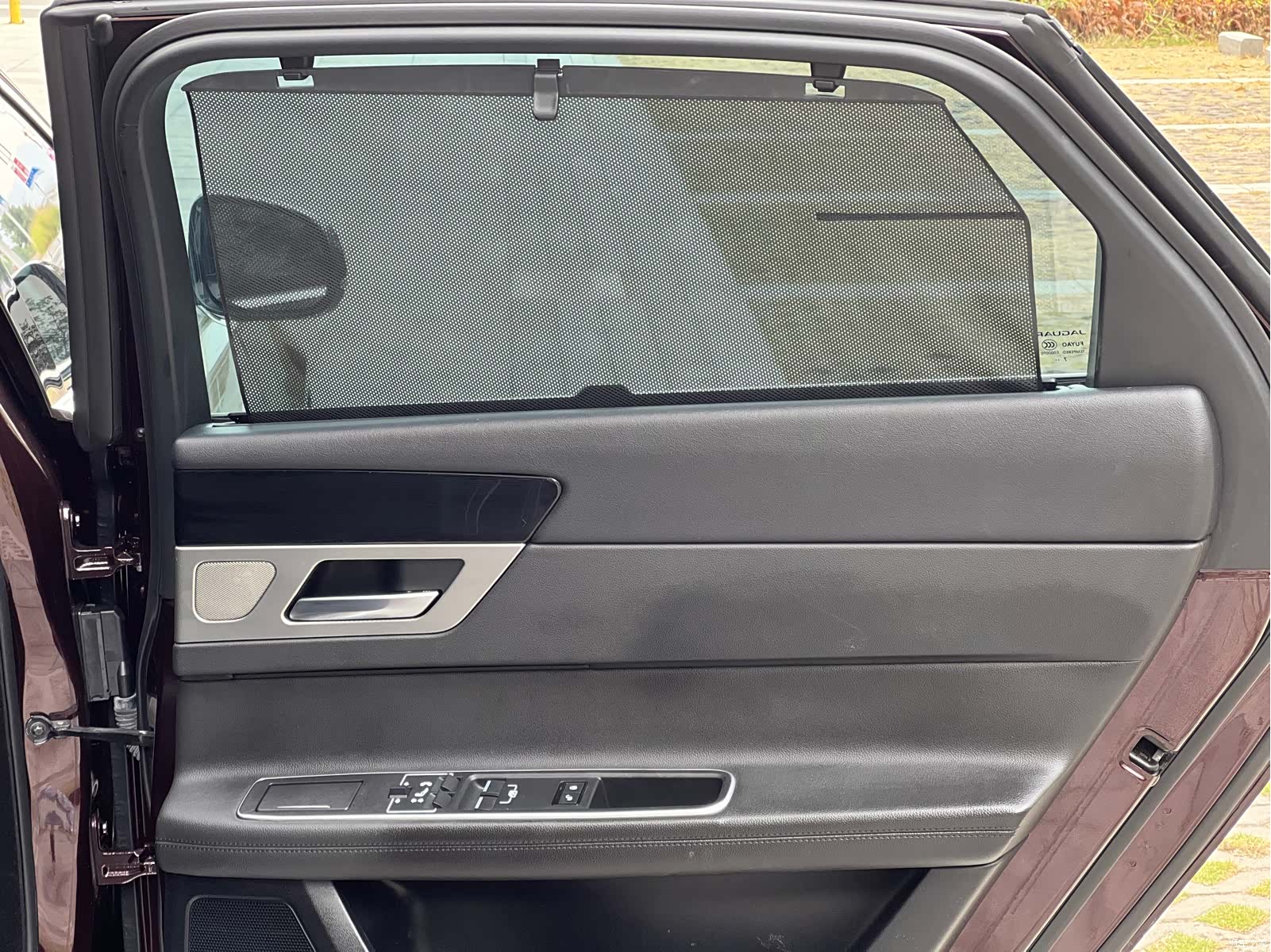 Land Rover XFL, 2018 7