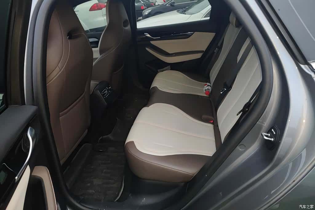 BYD Qin, 2024 11