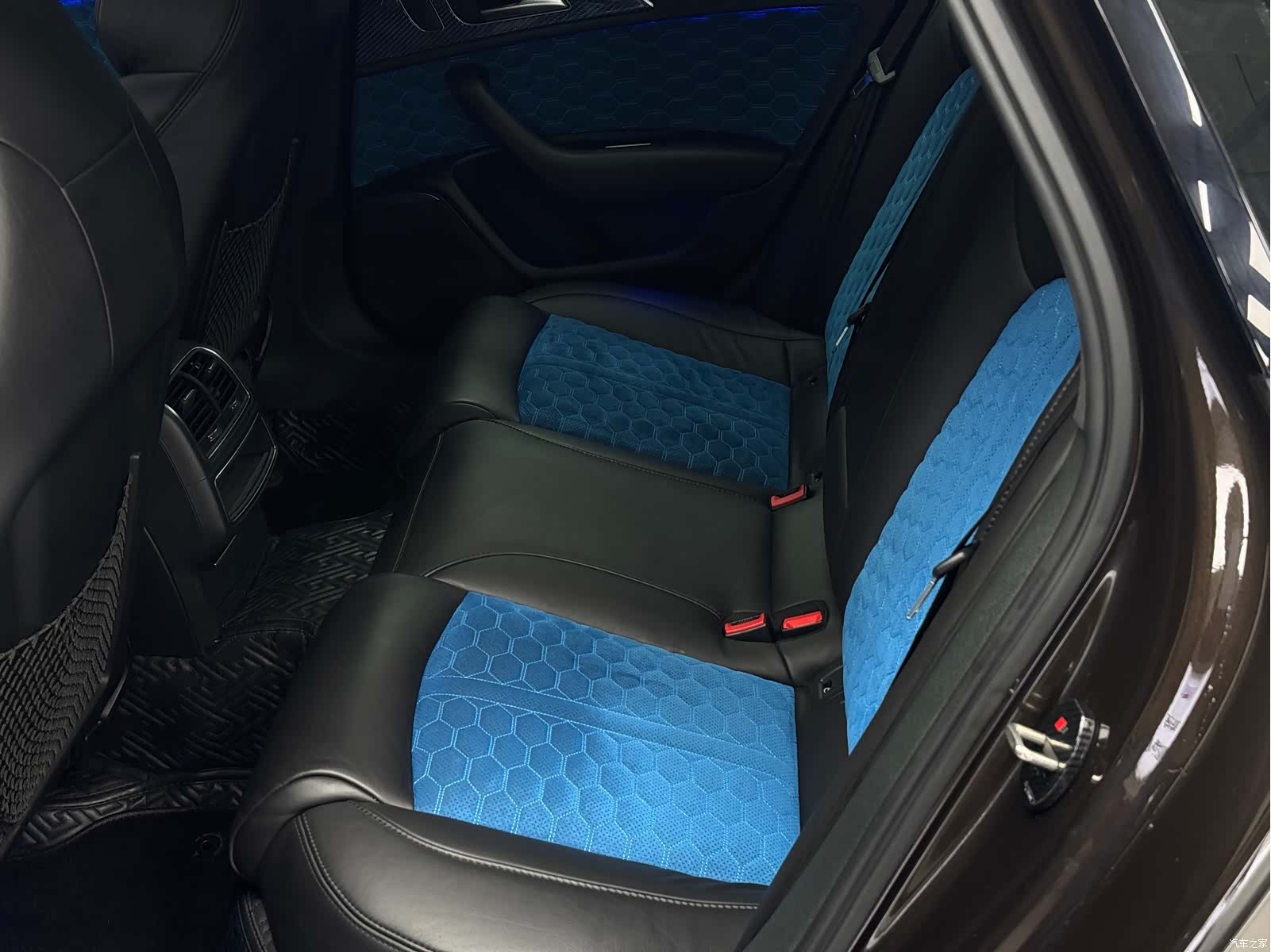 Audi A6, 2018 13
