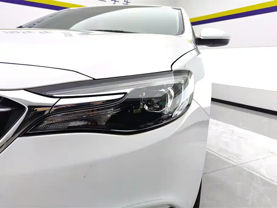 Buick Yinglang